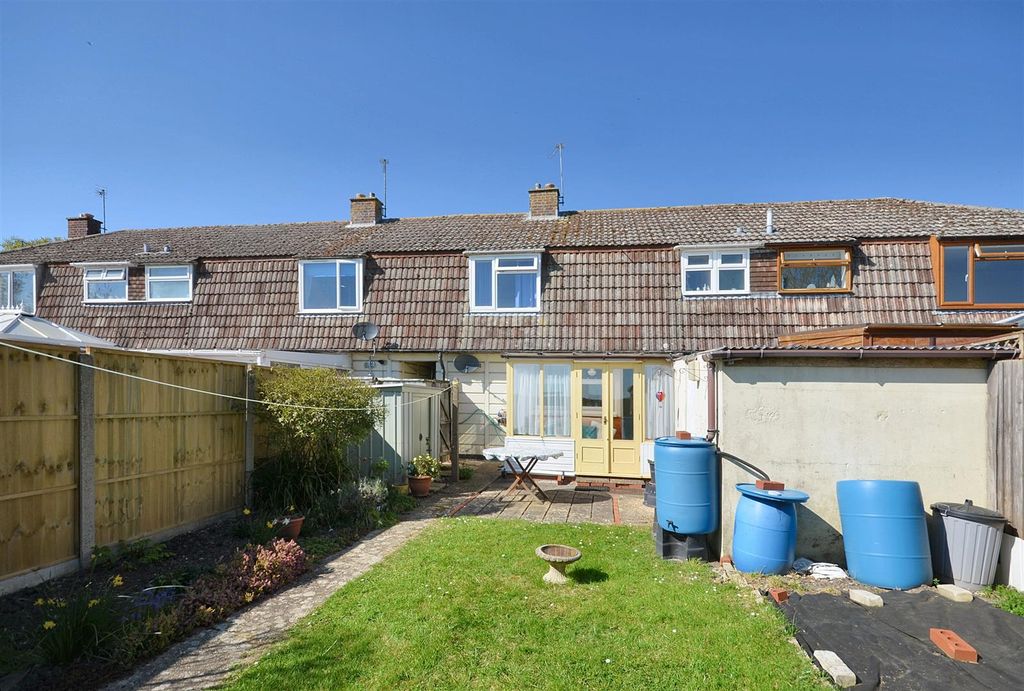 Property photo 1 of 11 Rear
