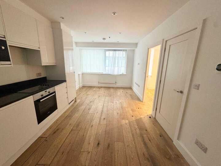 Property photo 2 of 8 Gallery