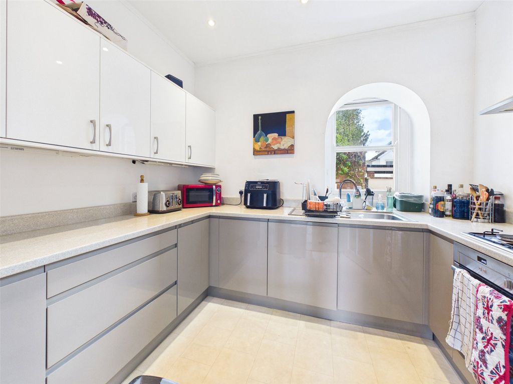 Property photo 2 of 12 Picture No. 08