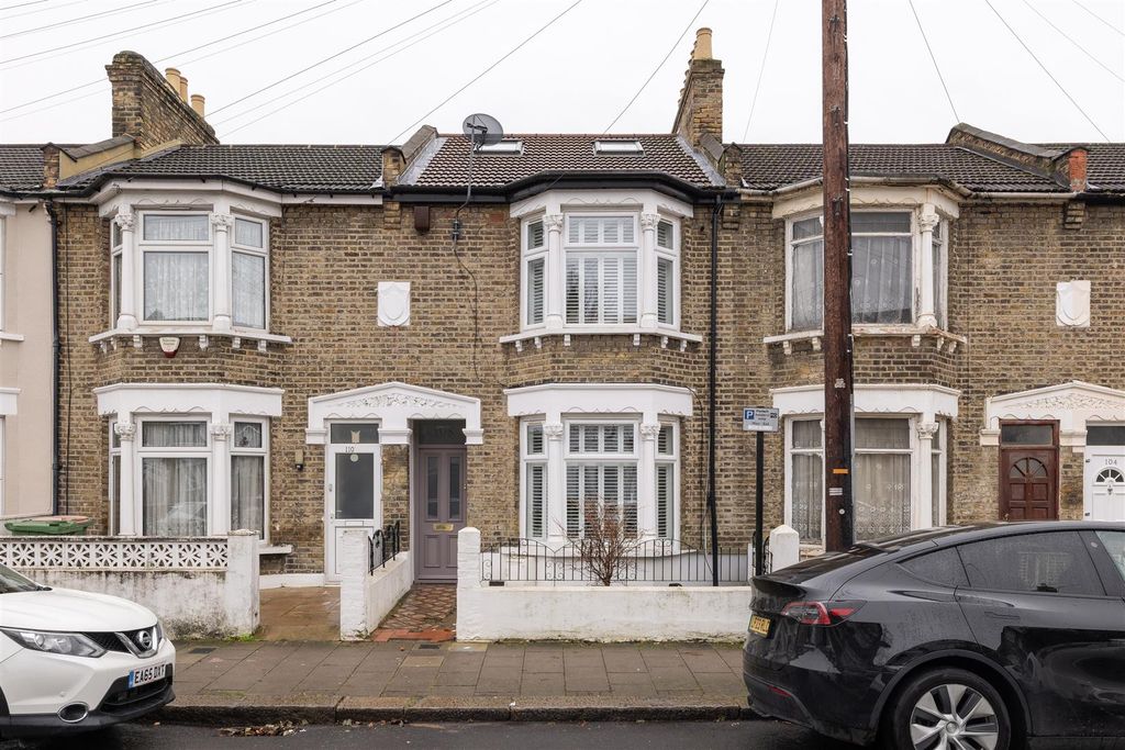 Property photo 1 of 45 Monega Road, E7
