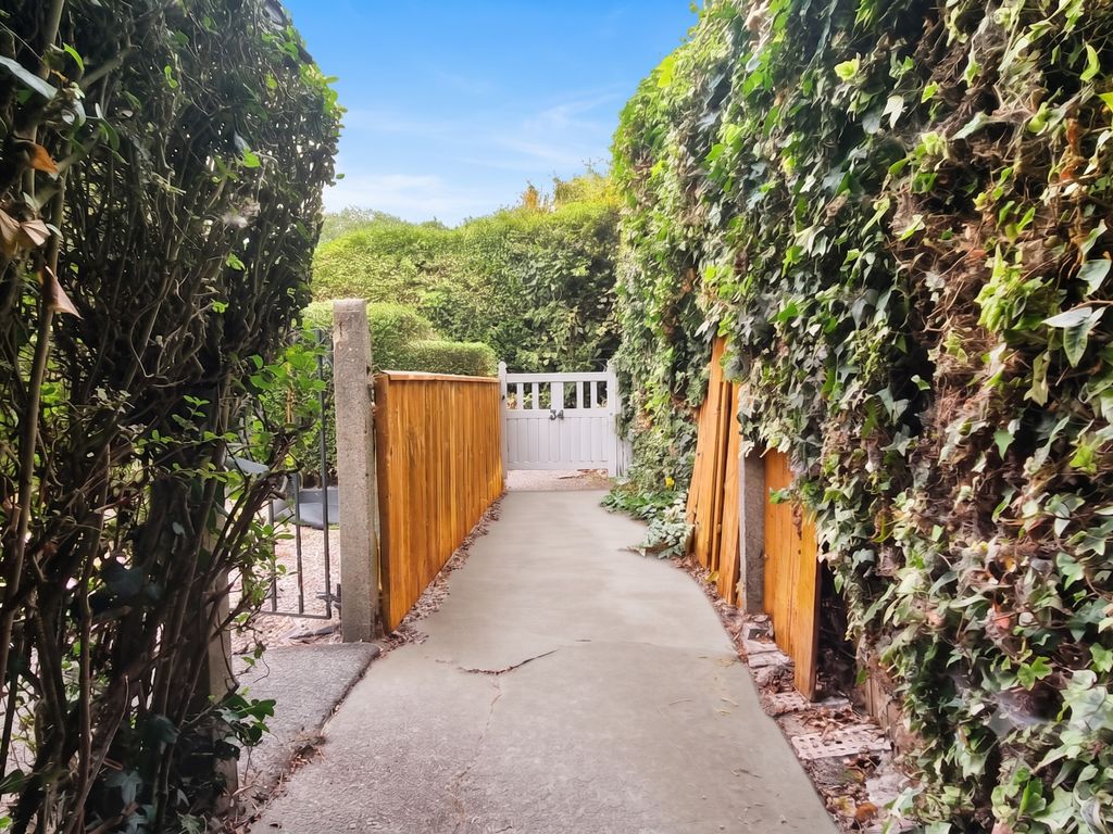 Property photo 2 of 19 Garden Entrance