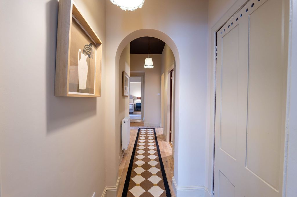 2 bed flat for saleStation Road, Broxburn EH52 photo 5