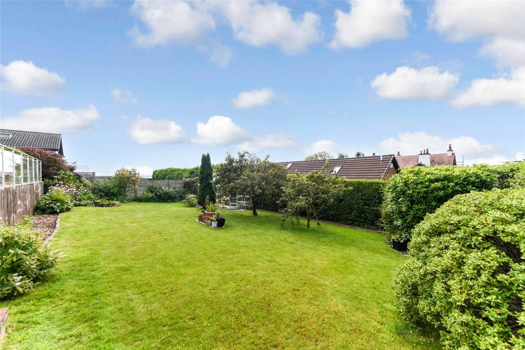 Property photo 3 of 25 Rear Garden