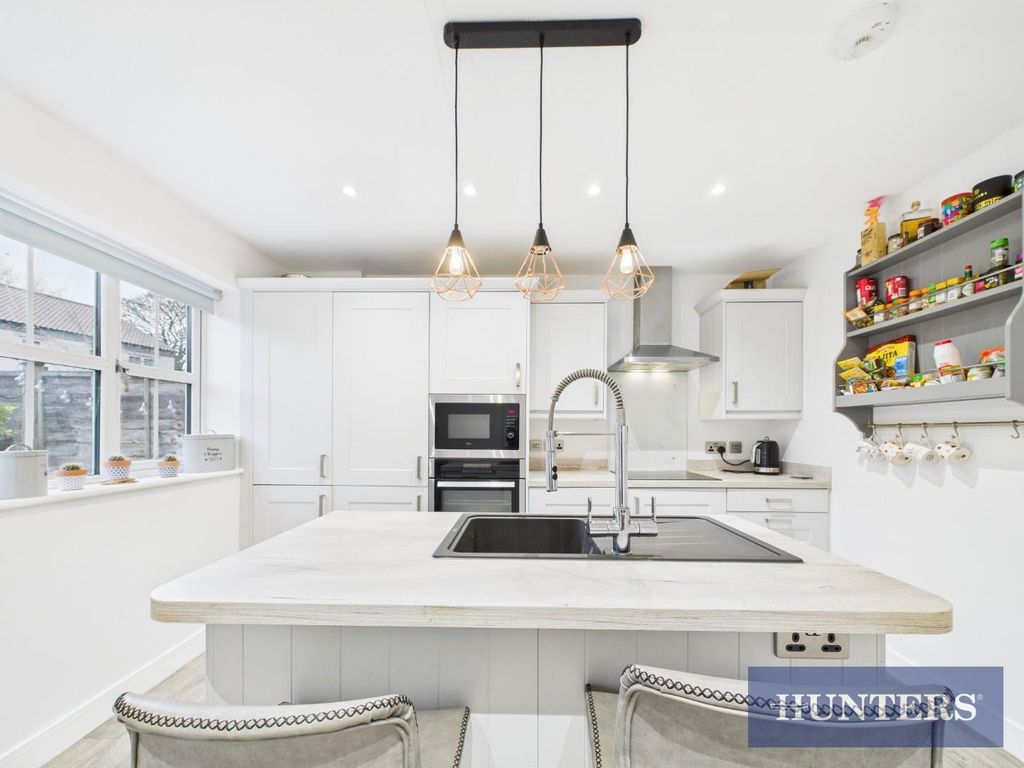 Property photo 3 of 15 Cam01494G0-Pr0463-Still013.Jpg