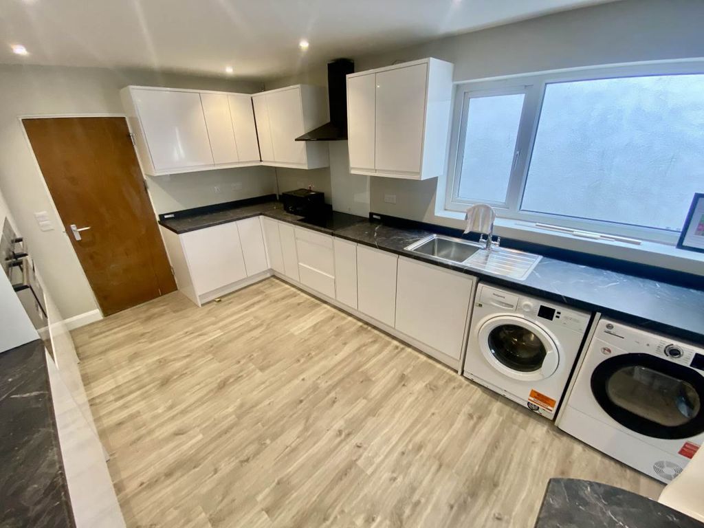 Property photo 2 of 12 Img_5574