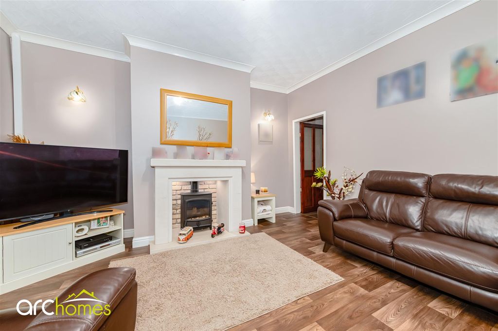 Property photo 2 of 29 Neville-11.Jpg