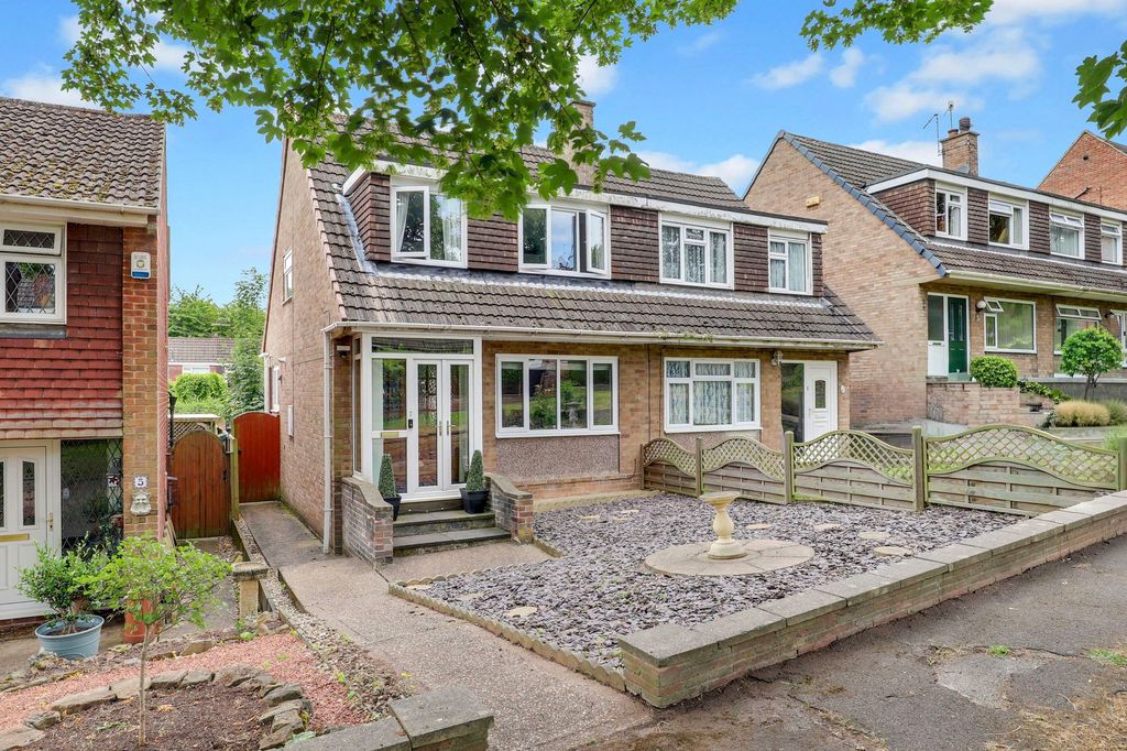 Property photo 1 of 17