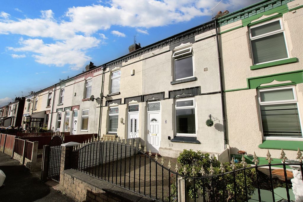 Property photo 2 of 18