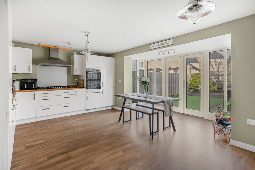 Property photo 3 of 24 Kitchen Dining Room