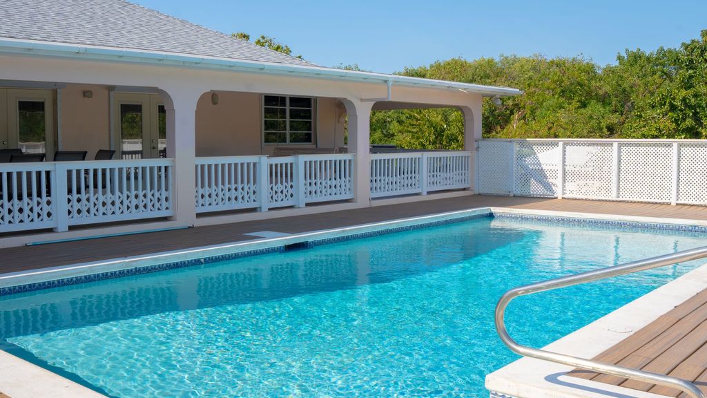 Property photo 3 of 9