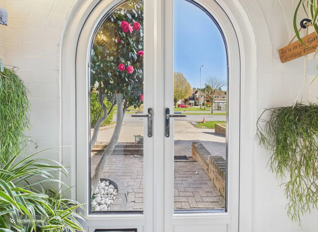 House in Birmingham, Walmley, Sutton Coldfield - More