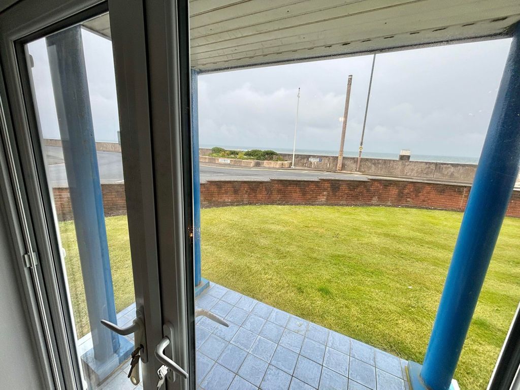 Property photo 2 of 24