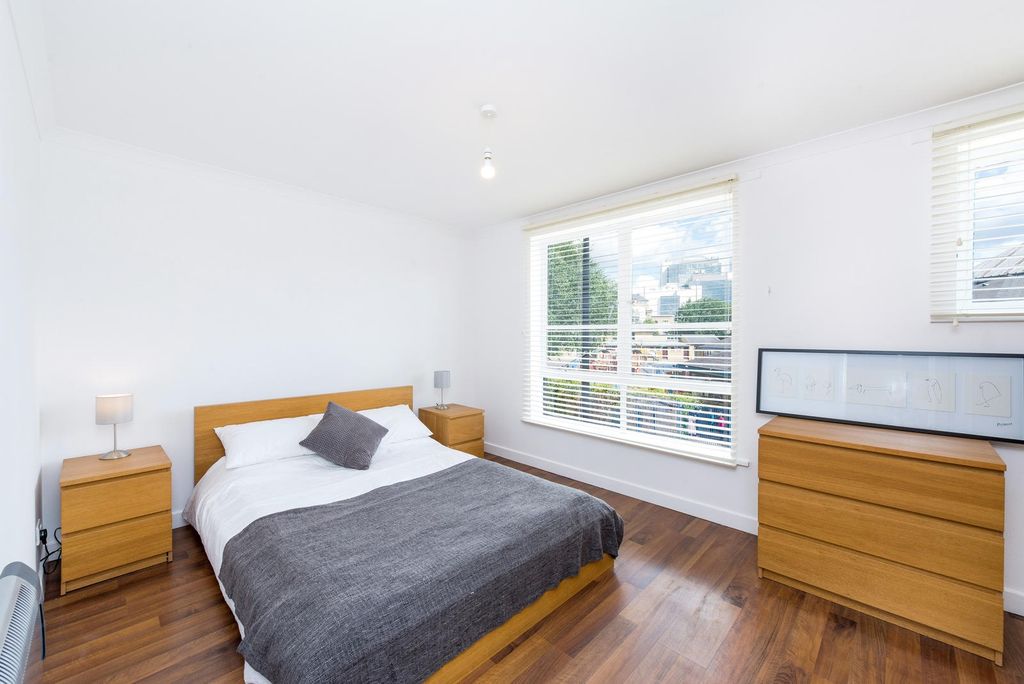 Property photo 2 of 5 Photo 2