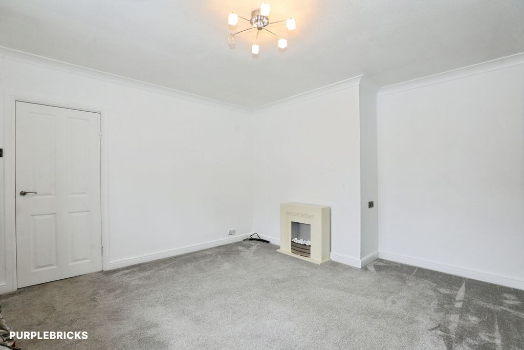 Property photo 3 of 26