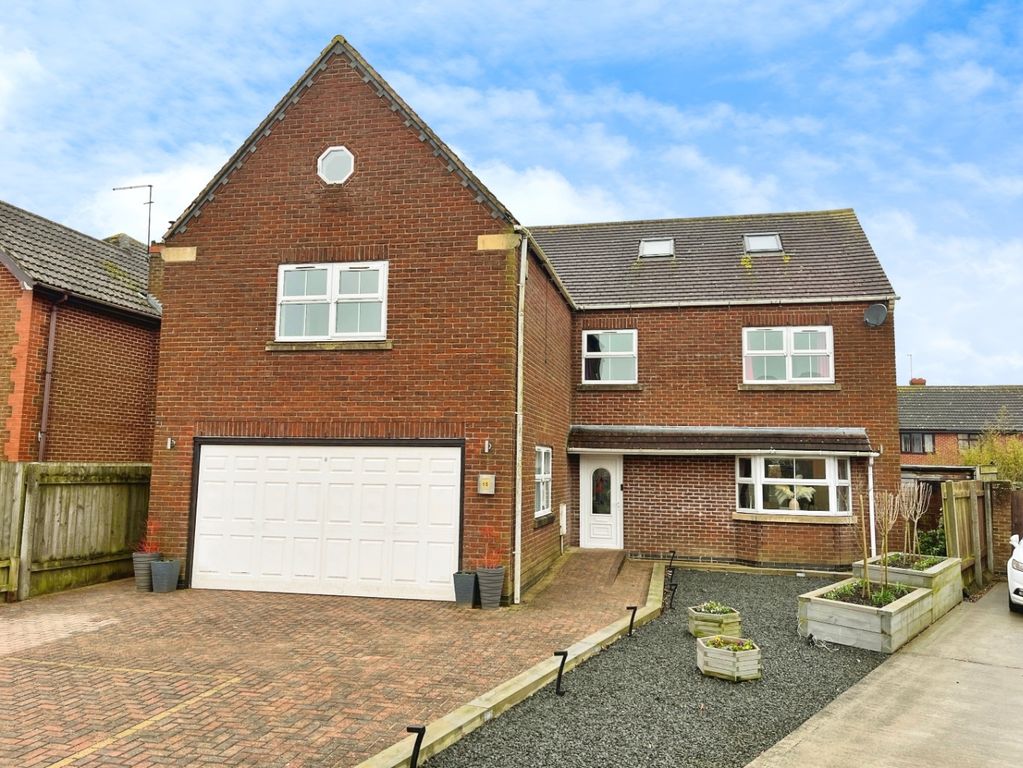 Property photo 1 of 33 3783581