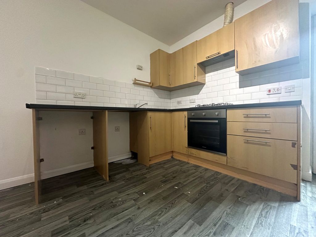 Property photo 3 of 9 Picture No. 17