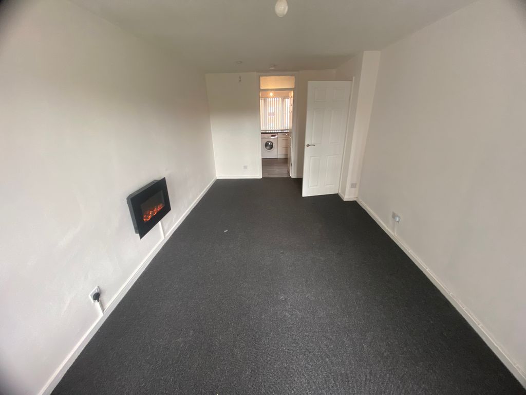 Property photo 3 of 6 Bathroom