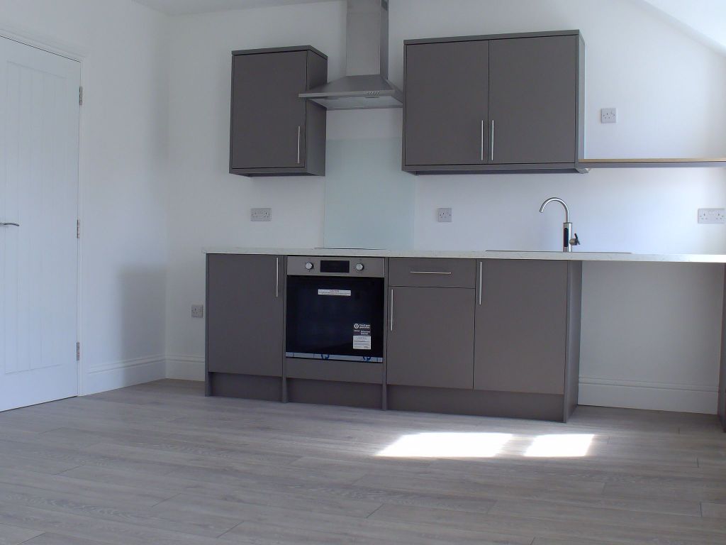 Property photo 2 of 8 Photograph 2