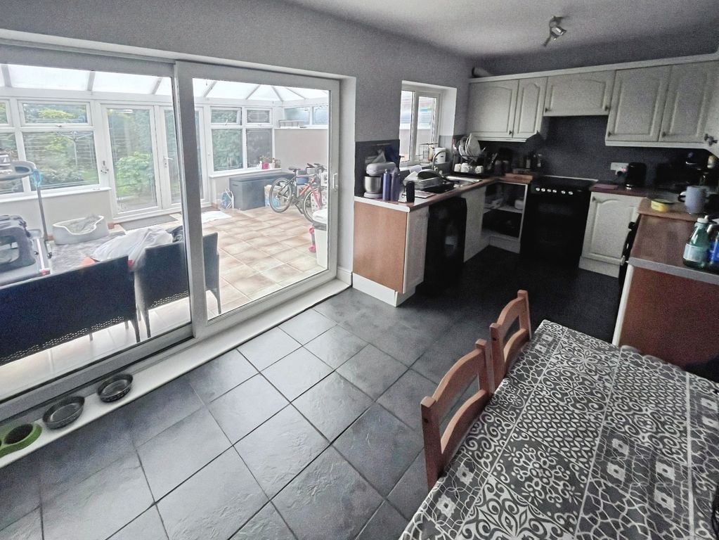 Property photo 3 of 12 Pbox-Img.Jpg