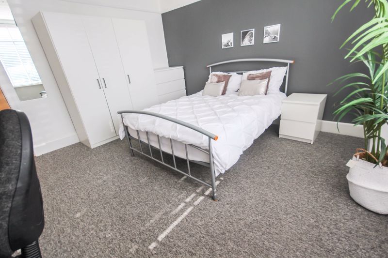 Property photo 3 of 14 Photo 13