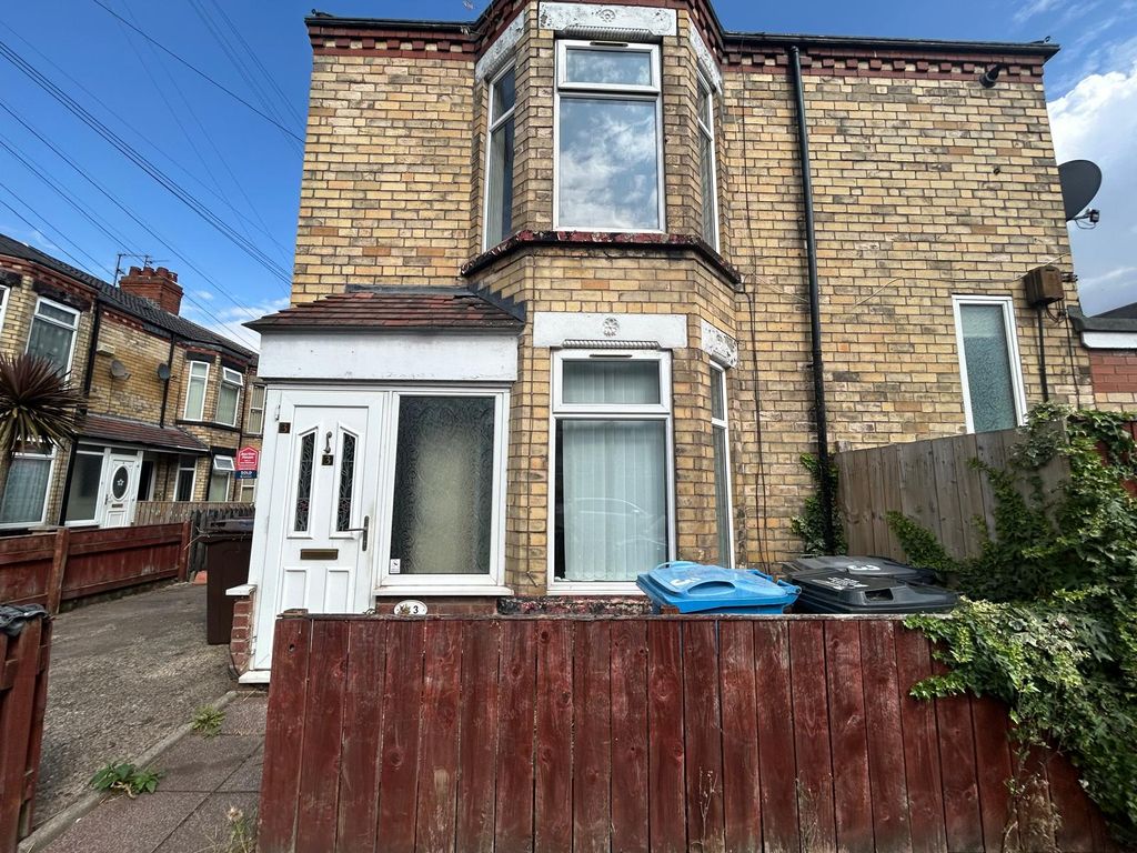 Property photo 1 of 9