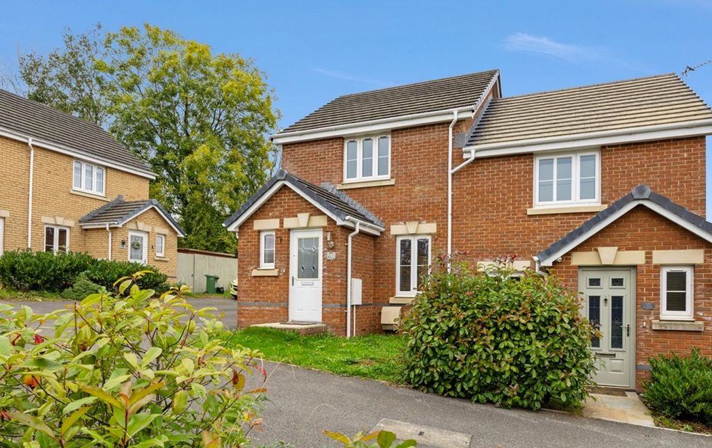 Property photo 2 of 25 Outside Front