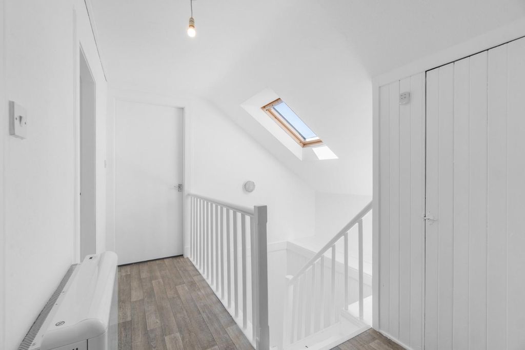 Property photo 3 of 16 3_36 Bay Street, Fairlie  (13).Jpg