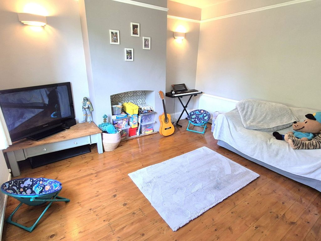 Property photo 2 of 15