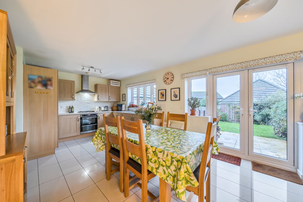 Property photo 2 of 18 138556618693Befc76B5Bf