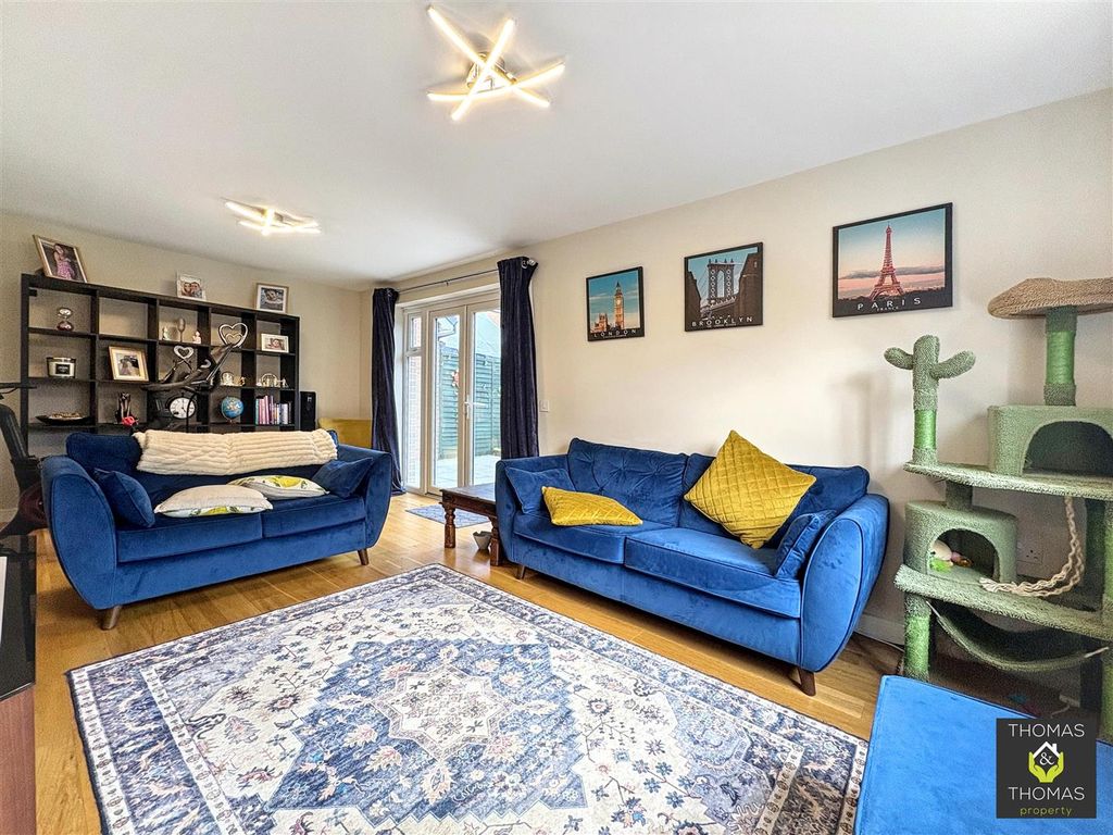 Property photo 3 of 16