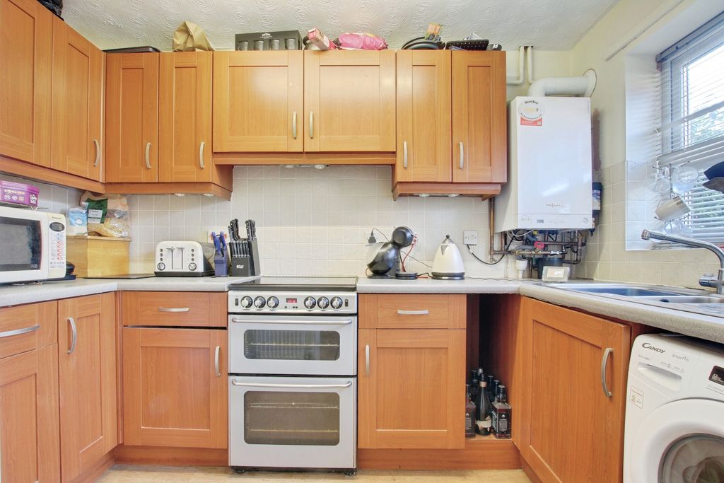 Property photo 3 of 9