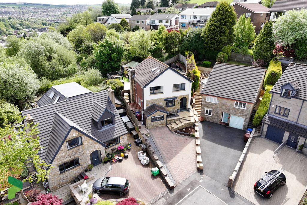 Property photo 2 of 46 Birds Eye View