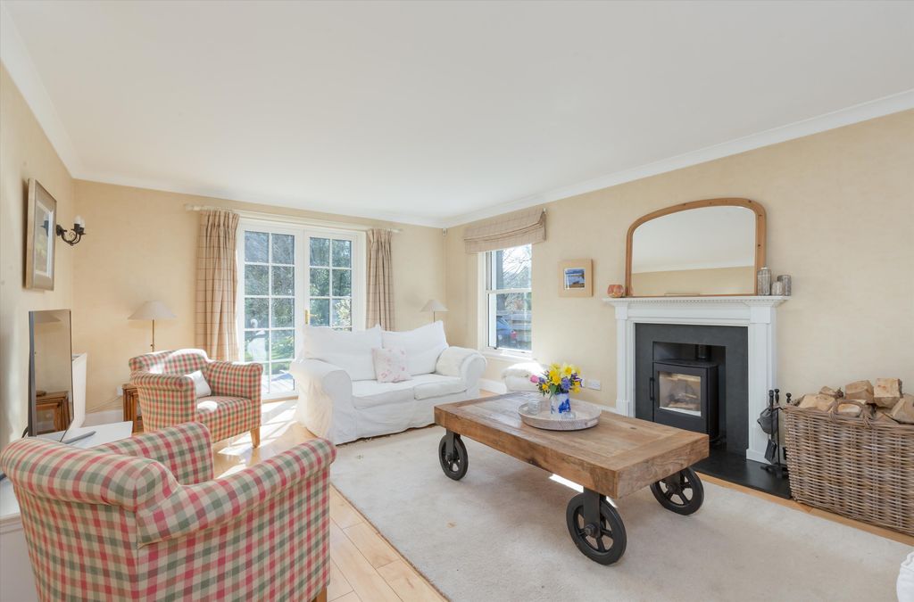 Property photo 3 of 25 Image