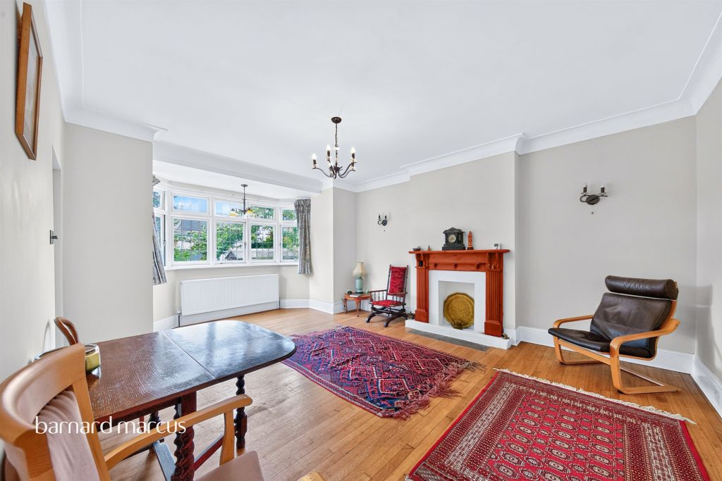 Property photo 2 of 40