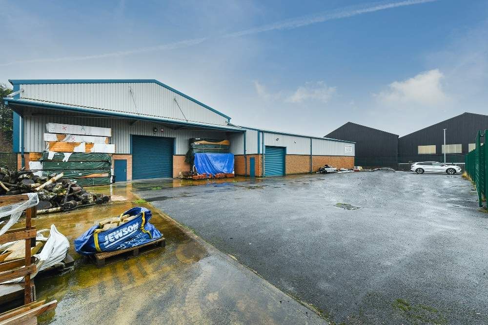 Property photo 1 of 11