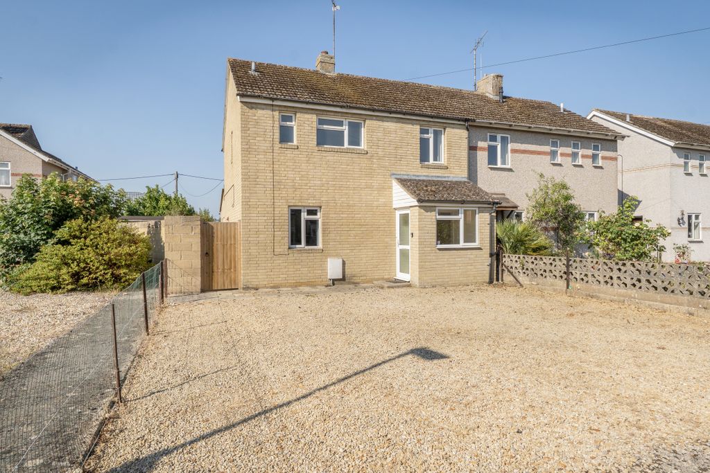 Property photo 2 of 19 148769917