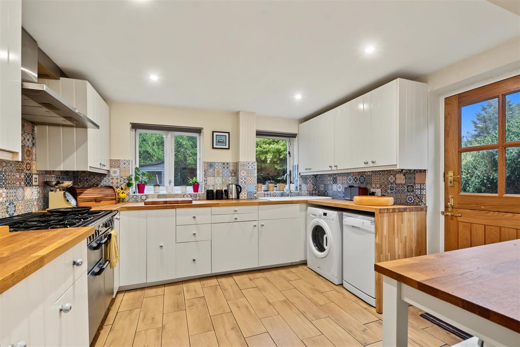 Property photo 2 of 42 Kitchen_1.Jpeg