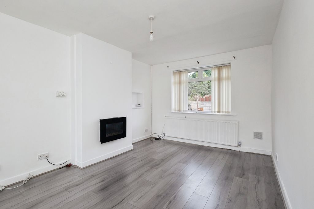 Property photo 2 of 15 Pbox-Img.Jpg