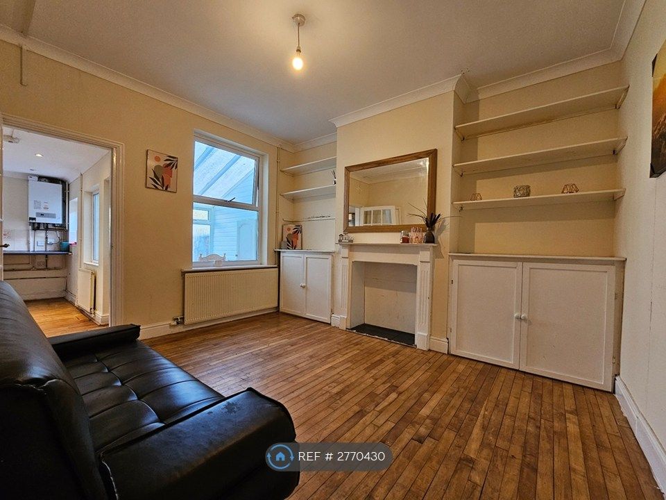 Property photo 3 of 14