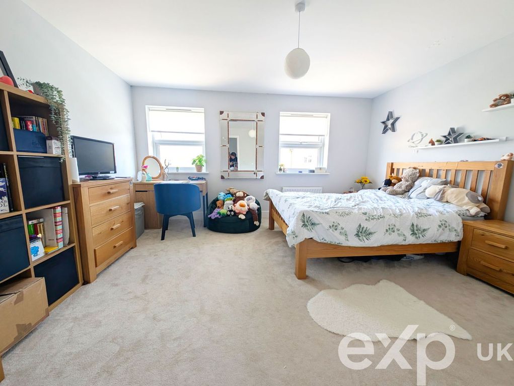 Property photo 3 of 29