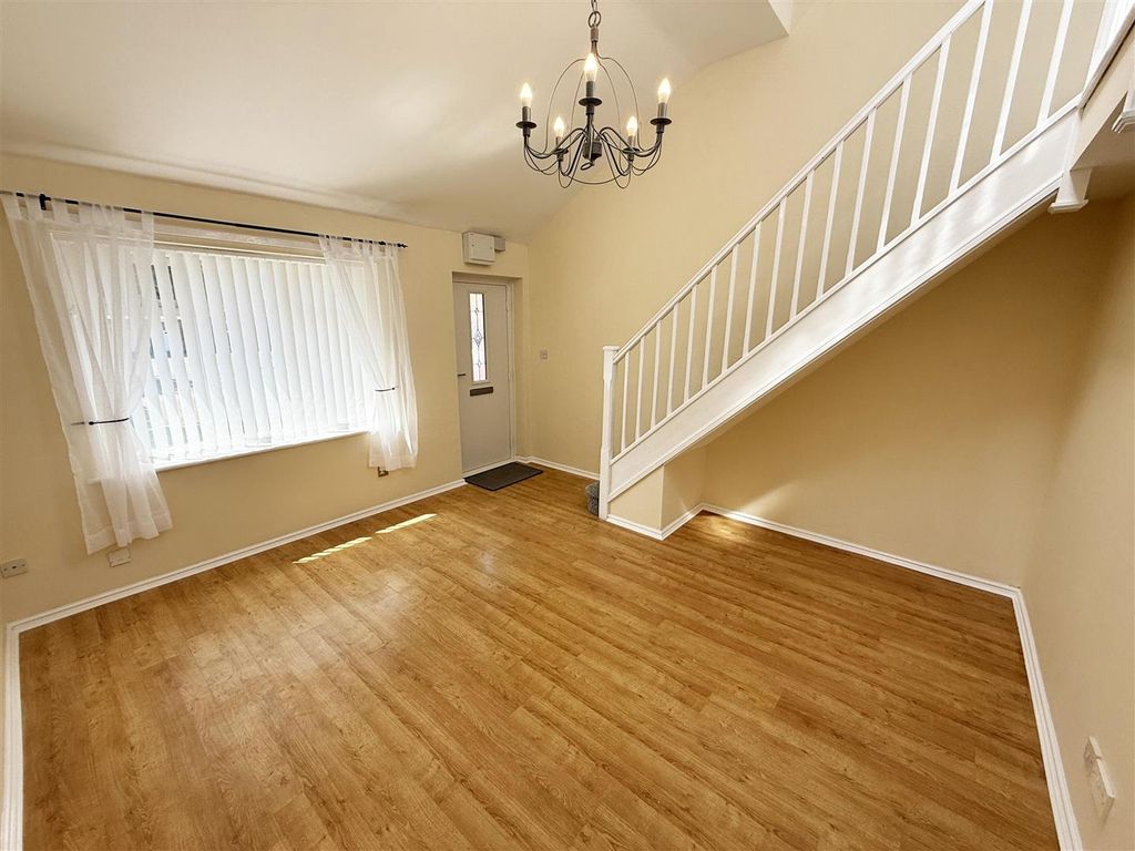 Property photo 2 of 7 Northumbrian Way Lounge Pic 2.Jpg