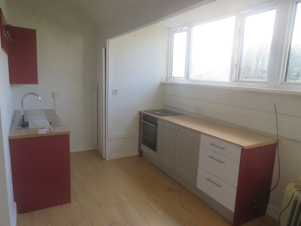 Property photo 1 of 5 Kitchen