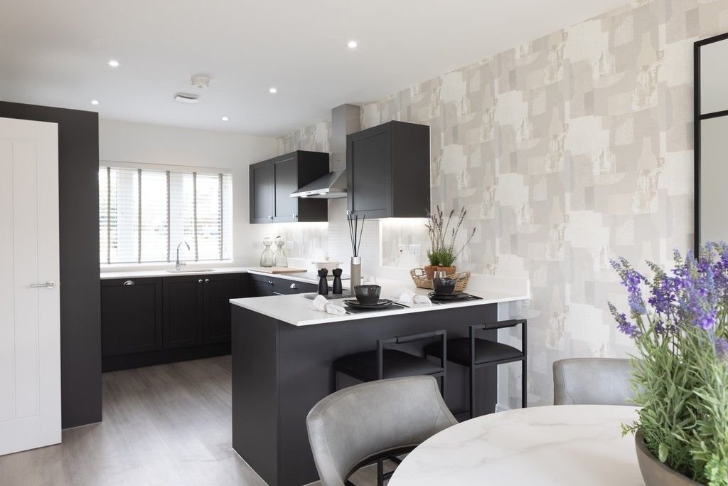 Property photo 2 of 10 Hurland & The Island (Mowbray Village), Horsham