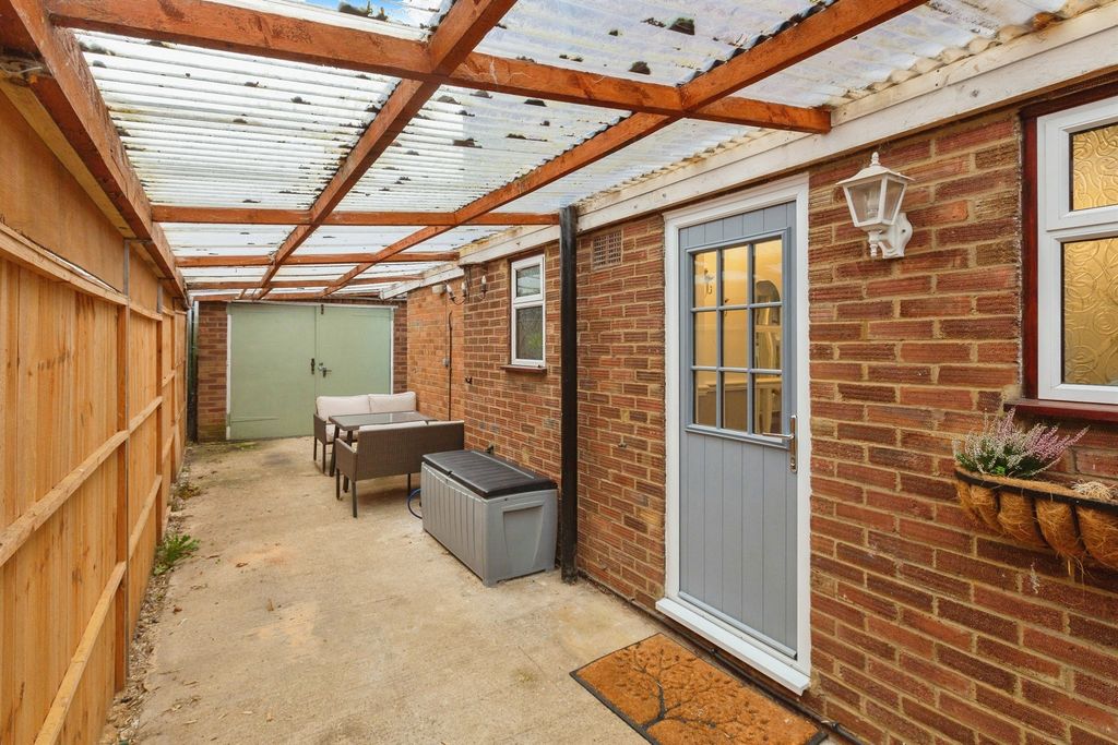 Property photo 3 of 17