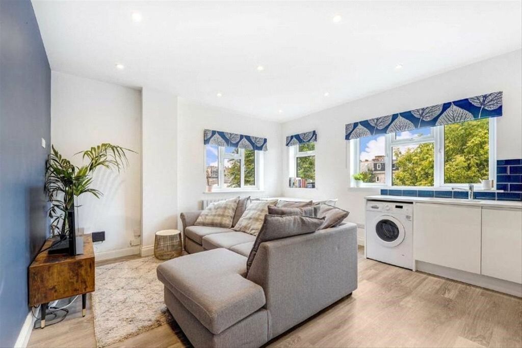 Property photo 1 of 7