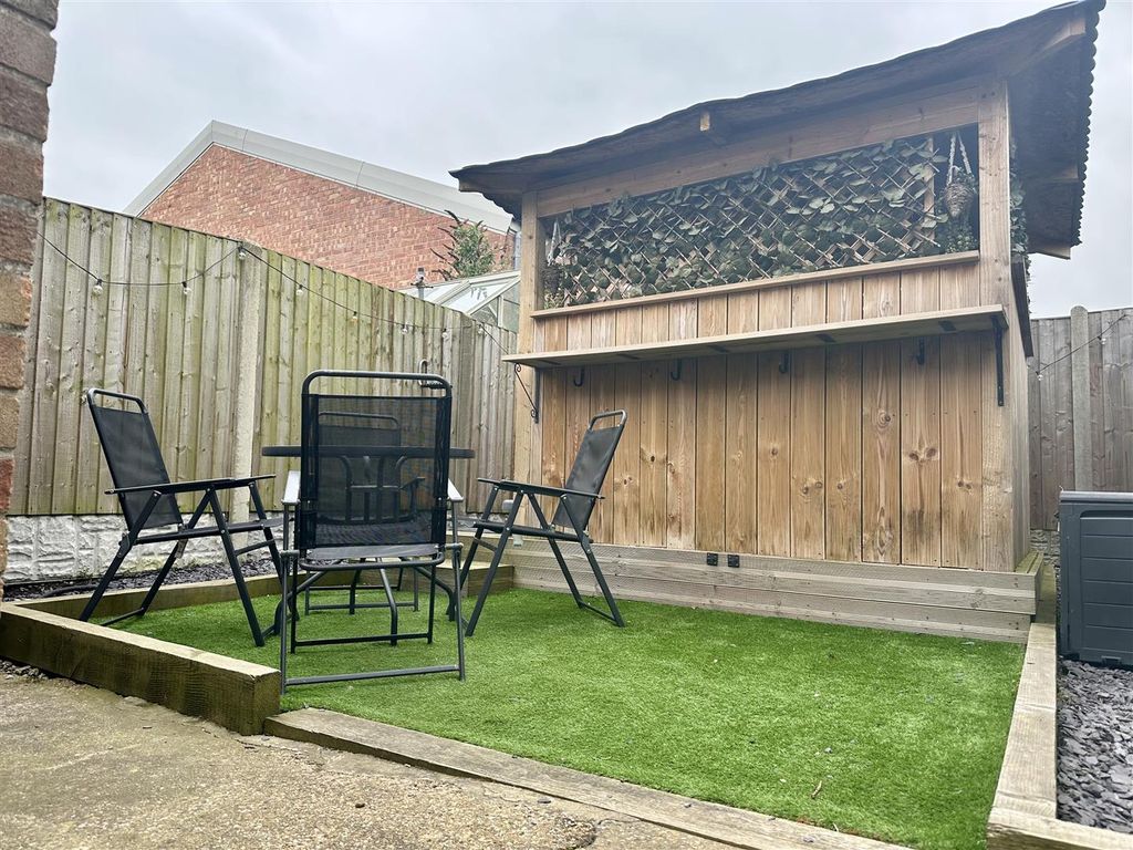 Property photo 2 of 14 Garden