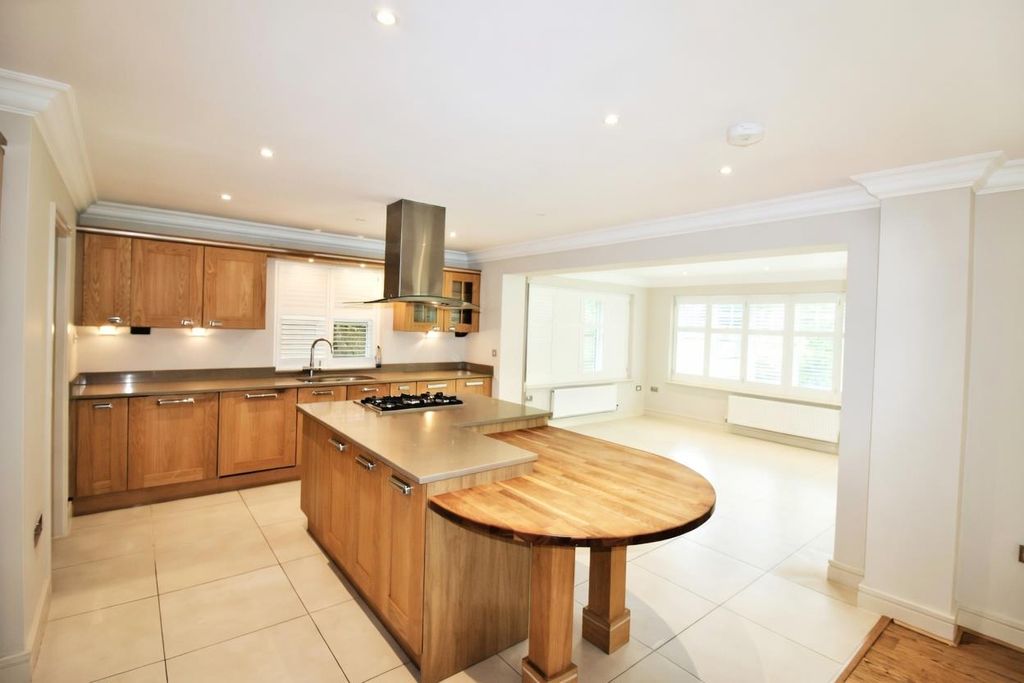 Property photo 2 of 25 Image (8).Jpg