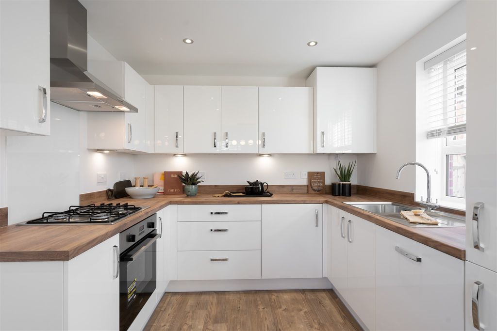 Property photo 1 of 8 Morseby Kitchen