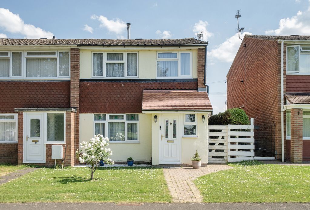 Property photo 1 of 15 1466463-17-6A15c5...