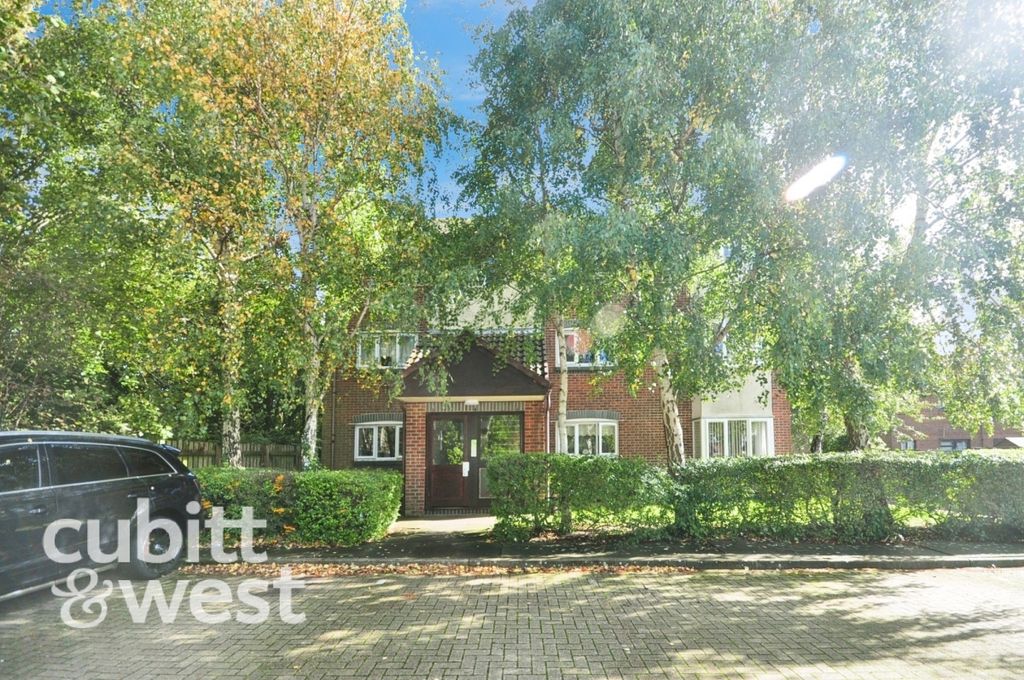 Property photo 2 of 7